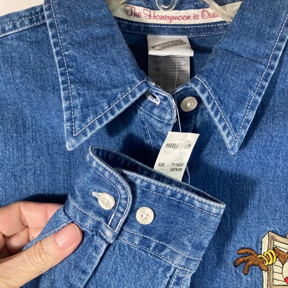 Womens Warner Brothers TAZ Denim Shirt M The Honeymoon Is Over NWT - Picture 3 of 10